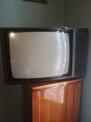 Bang & Olufsen 8802 collectible TV like new