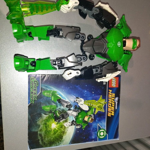 Lego Green Lantern set 4528 like new, authentic with instructions no box