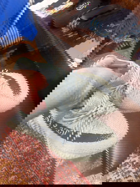 Yeezy 350 v2 Salt