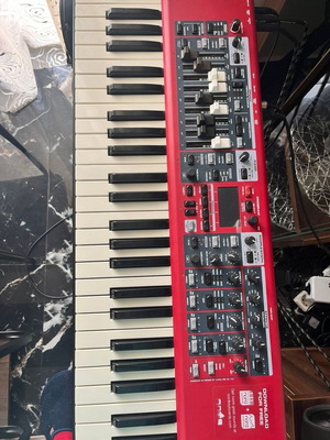 Nord Electro 6D 73 stage piano, like new