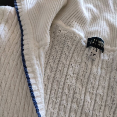 Armani Jeans short sleeve knit sweater white with navy blue detail like new