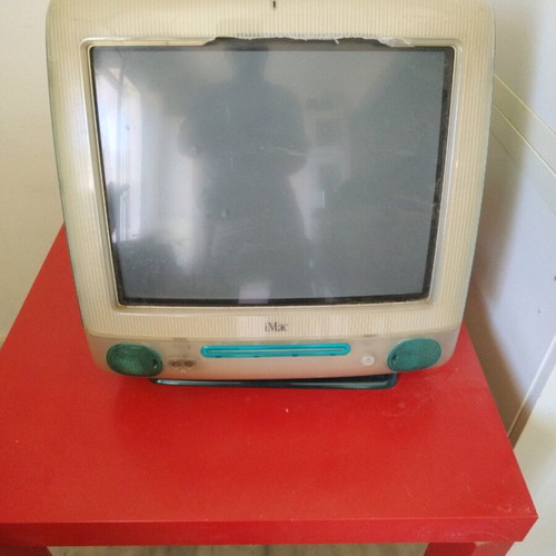 iMac G3 1st generation used, green