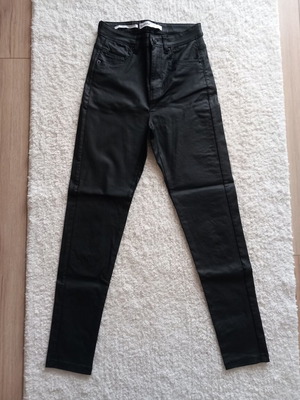 Bershka black elastic jeans like new, size S