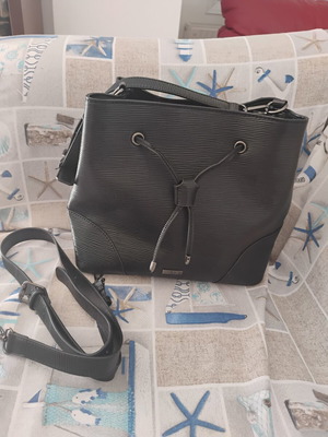 Doca bag used in very good condition