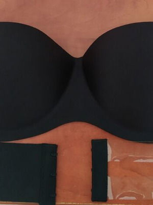 Strapless bra new, black without straps