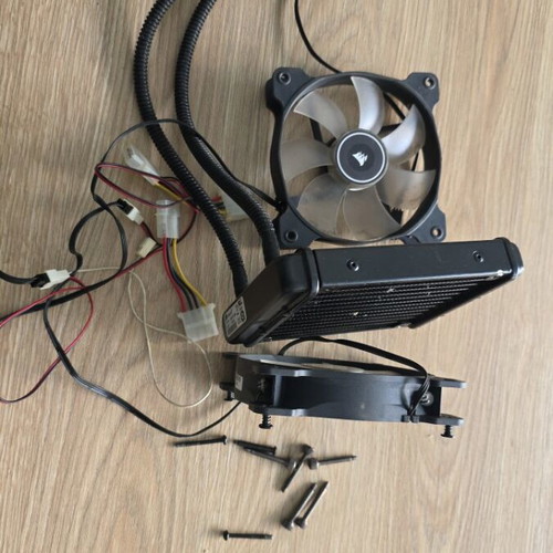 Corsair H60 Liquid CPU Cooler μεταχειρισμένο, πλήρως λειτουργικό