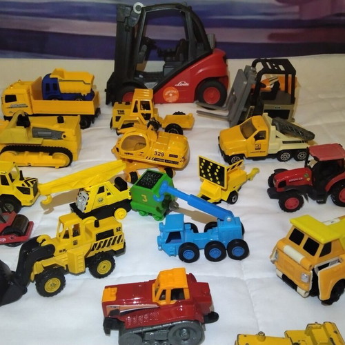 Vintage construction vehicles collection, 20 pieces, used