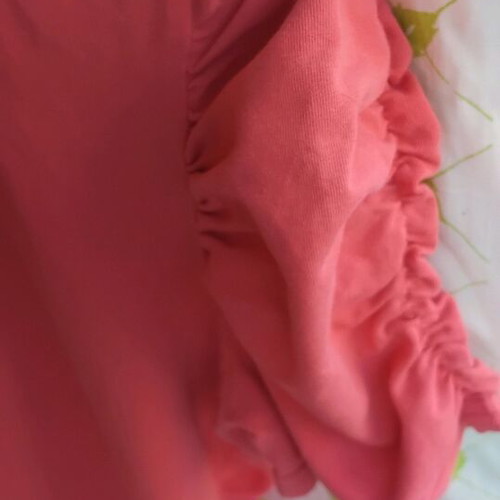 Yessica fuchsia pink blouse with puff sleeves like new, size M