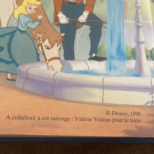 Cendrillon (Cinderella) children's book like new, French