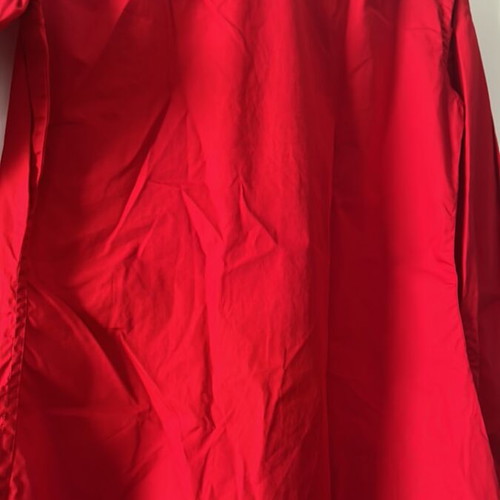 Red long-sleeve shirt like new, size M