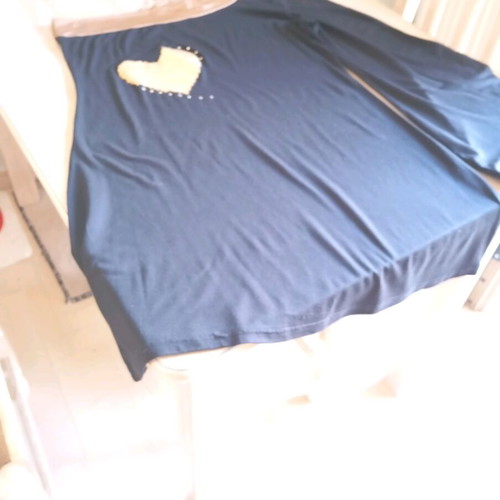 Dress with one sleeve and one shoulder exposed used, size L, black and gold