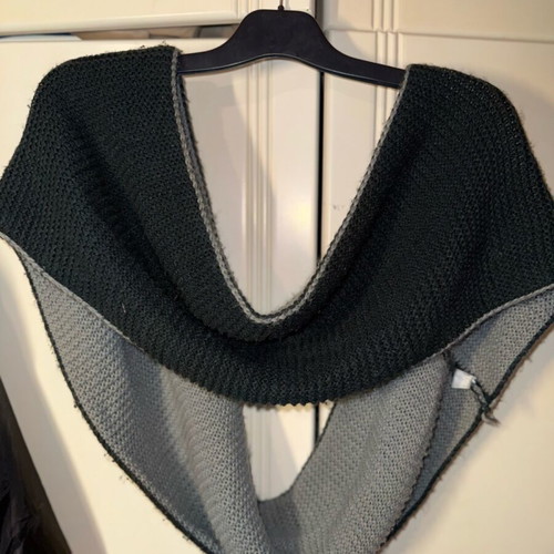 Knitted double-sided shawl new, grey and black