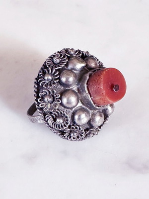 Ethnic ring used with natural coral stone