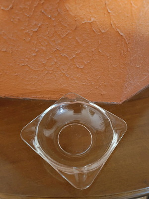 Glass ashtrays like new