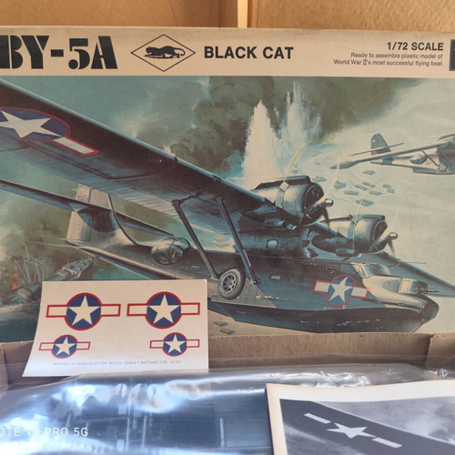 Revell PBY-5A Black Cat 1/72 vintage model kit