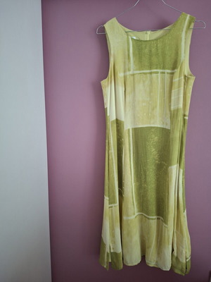 Nienhaus & Lotz sleeveless mini dress like new, lime and green colorblock