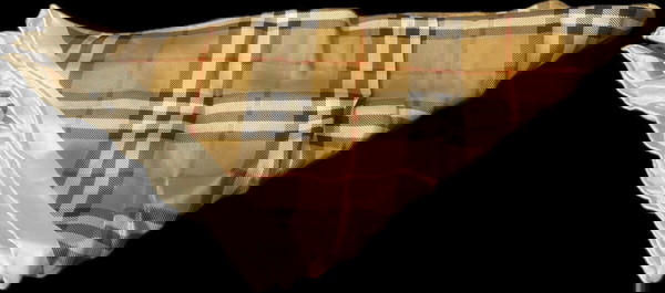 Τριγωνικό μεταξωτό Burberry φουλάρι