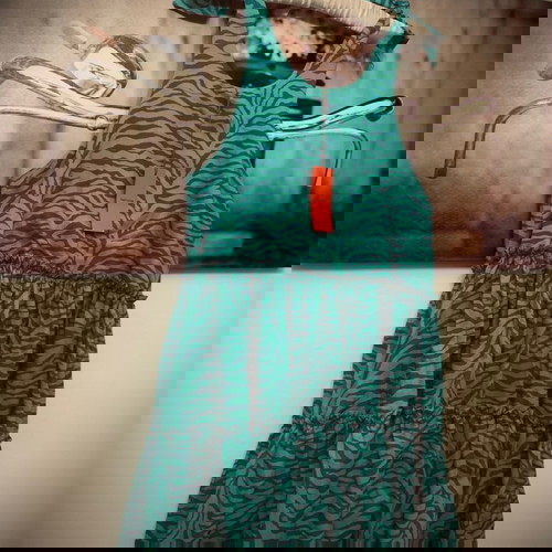 Karavan φόρεμα ολοκαίνουργιο με ετικέτες, animal print πράσινο