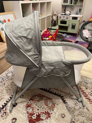 3-in-1 Baby Cot like new with reflux pillow