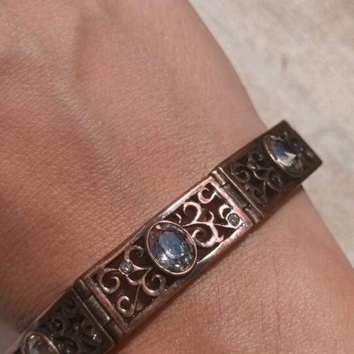 Metal bracelet with stones vintage like new