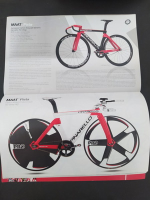 Pinarello 2013 bicycle catalog used, Italian and English