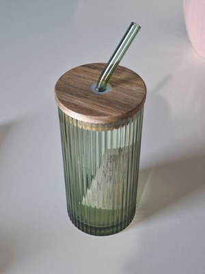 Glass cup with wooden lid and glass straw, green, 330 ml
