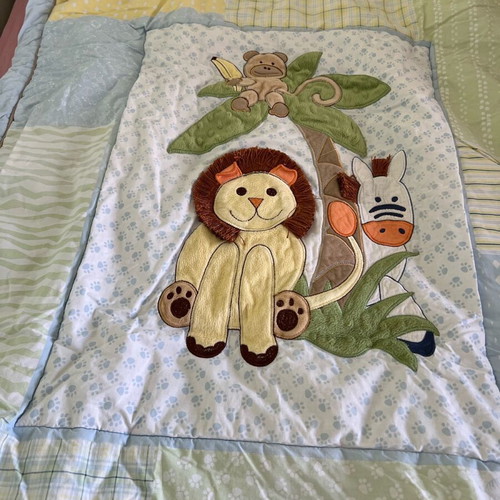 Cotton blanket Kentia like new with jungle animal design