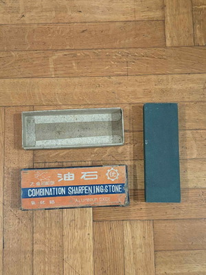Artificial sharpening stone like new