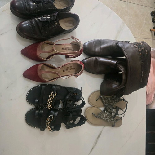 Pack of 5 refurbished winter and summer shoes