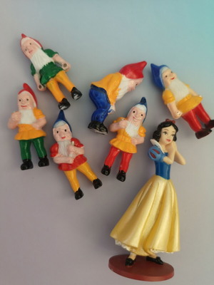 Snow White and the Seven Dwarfs figures set, six dwarfs