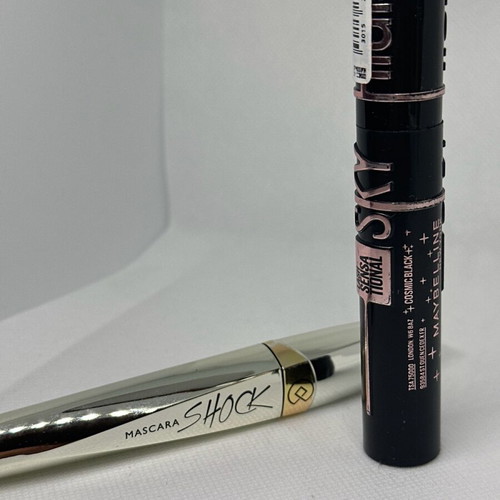 Eye mascara used, black