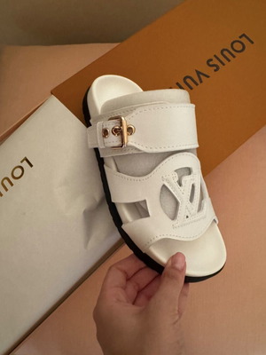 Louis Vuitton LV Isola comfort mule white