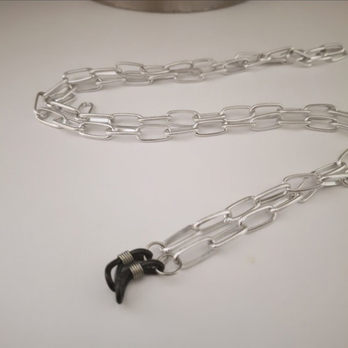 Glasses chain silver color like new