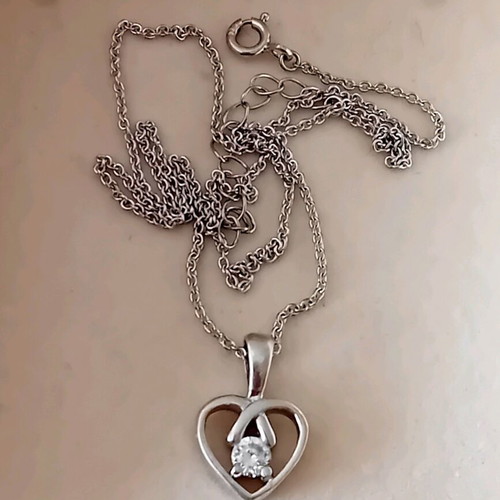 Silver 925 heart pendant like new with zircon and 42cm chain