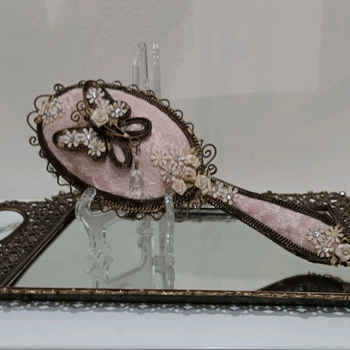 Vintage romantic hand mirror like new