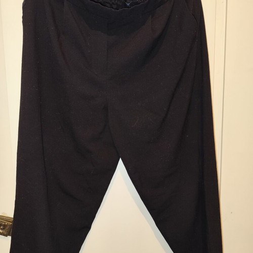 Pink Woman black pants XXL used with elastic waist and pockets