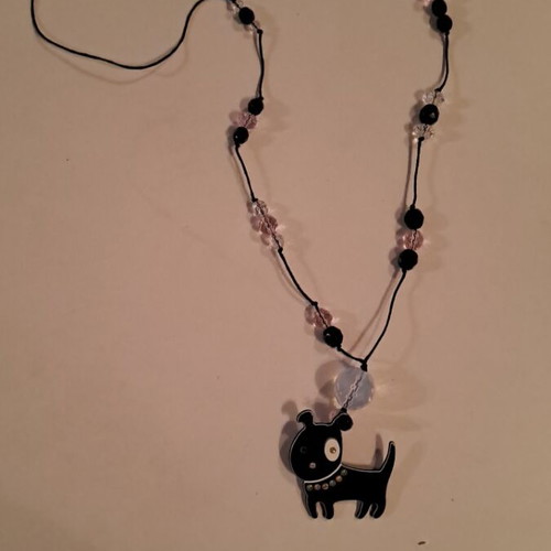 Necklace with black dog like new