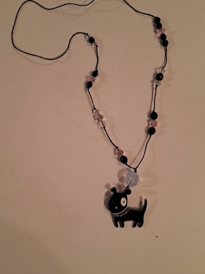 Necklace with black dog like new