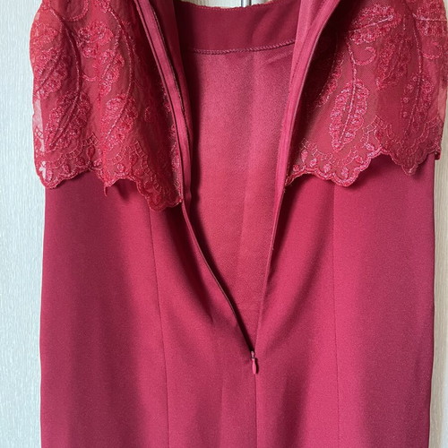 Red dress with lace used, size M