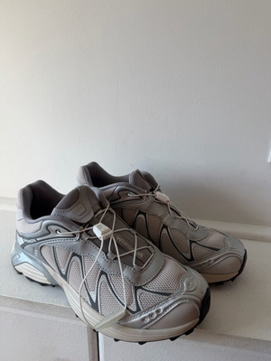 Salomon XT-Whisper αθλητικά παπούτσια σαν καινούργια, νούμερο 38,5 γκρι και μπεζ