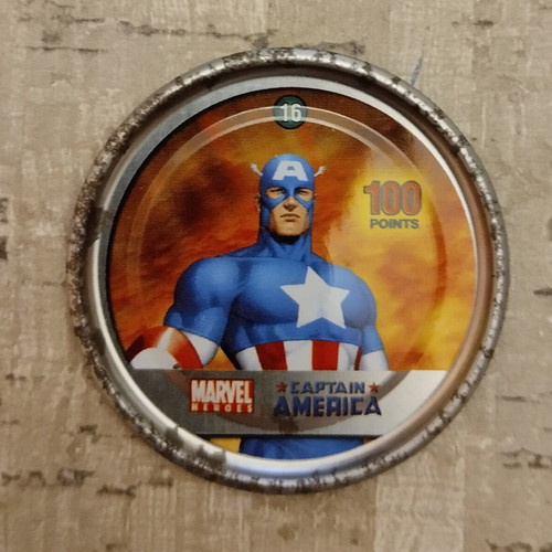 Captain America Marvel Heroes 2006 metal badge used, corroded
