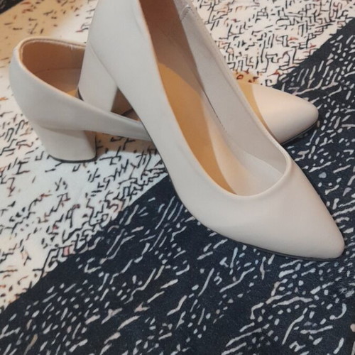 Beige high heels new, size 35.5