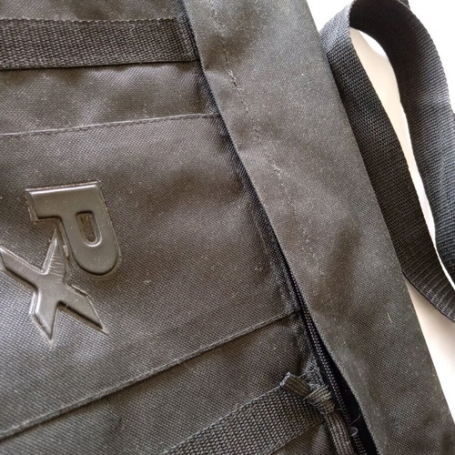 Laptop shoulder bag like new, black