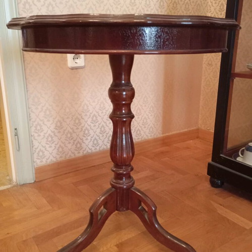 Vintage side tables set of 2 with marquetry used