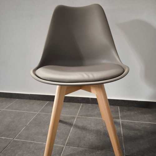 Chair gray comfortable, like new