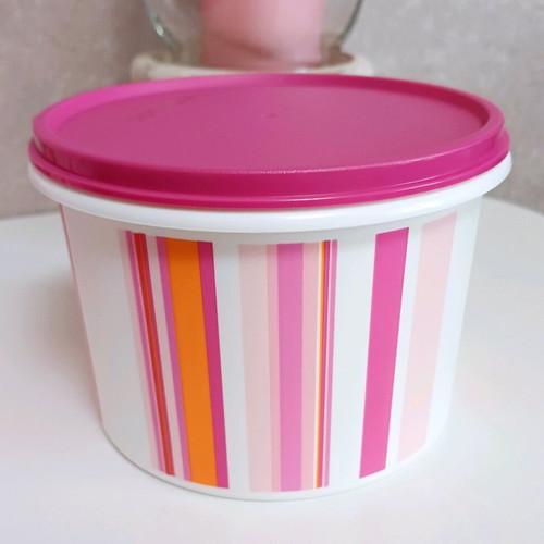 Tupperware 2 Valentine's canisters new