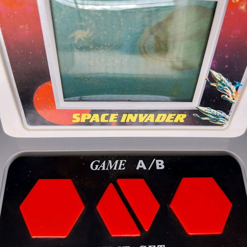 Old LCD Space Invader boxed new, fully functional