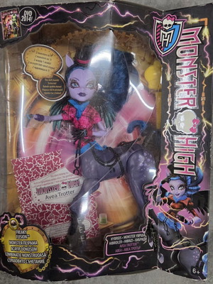 Monster High Freaky Fusion Avea Trotter Doll new