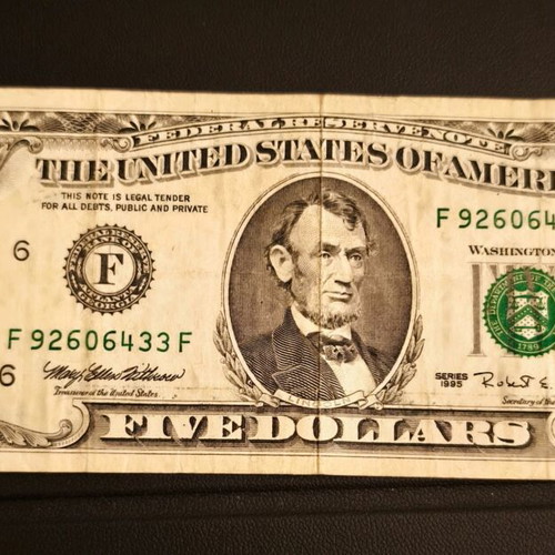 5 dollars United States banknote series 1995 like new