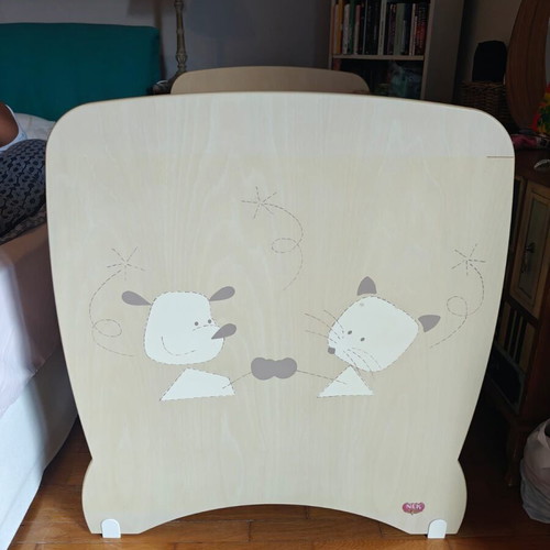 Nek Baby crib-bed with Greco Strom mattress and chest of drawers